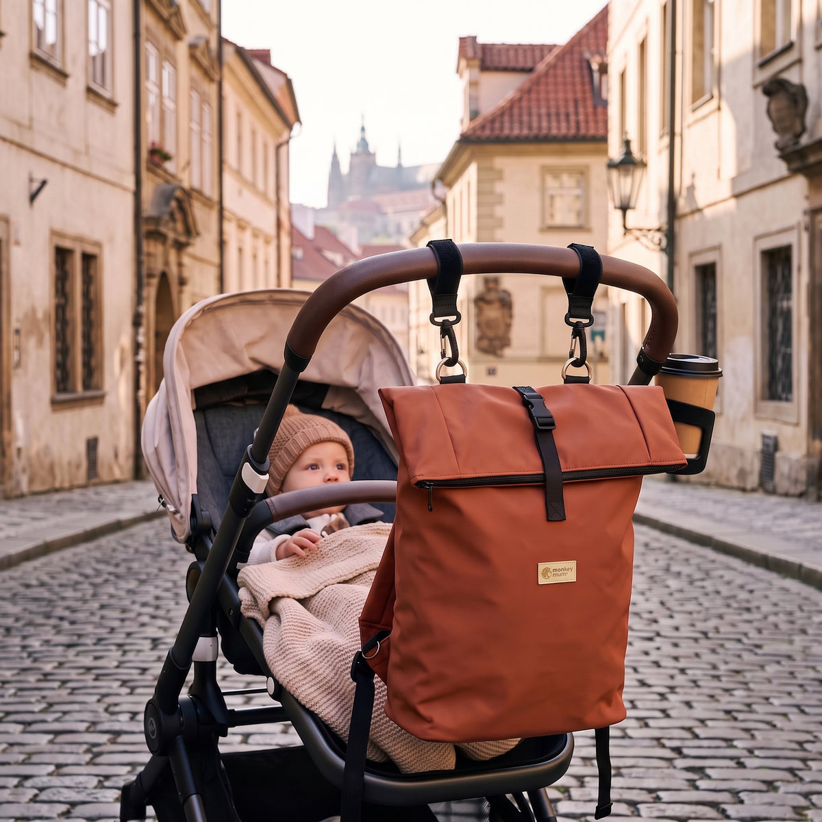Monkey Mum® Softshell-Rucksack für den Kinderwagen – Herbstlaub