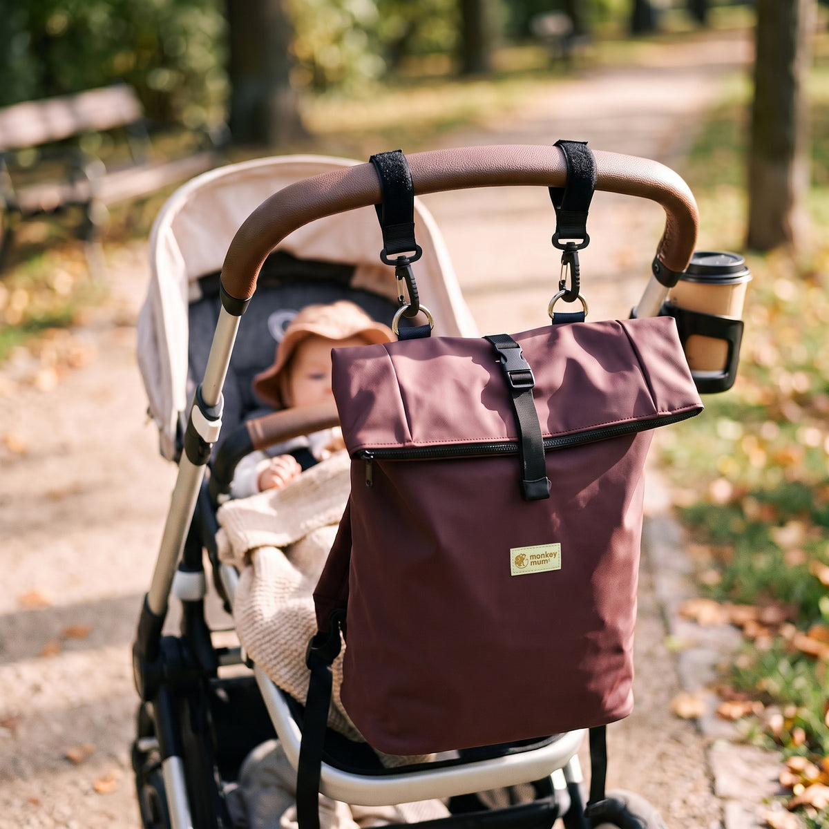 Monkey Mum® Softshell-Rucksack für den Kinderwagen – Bärenspur
