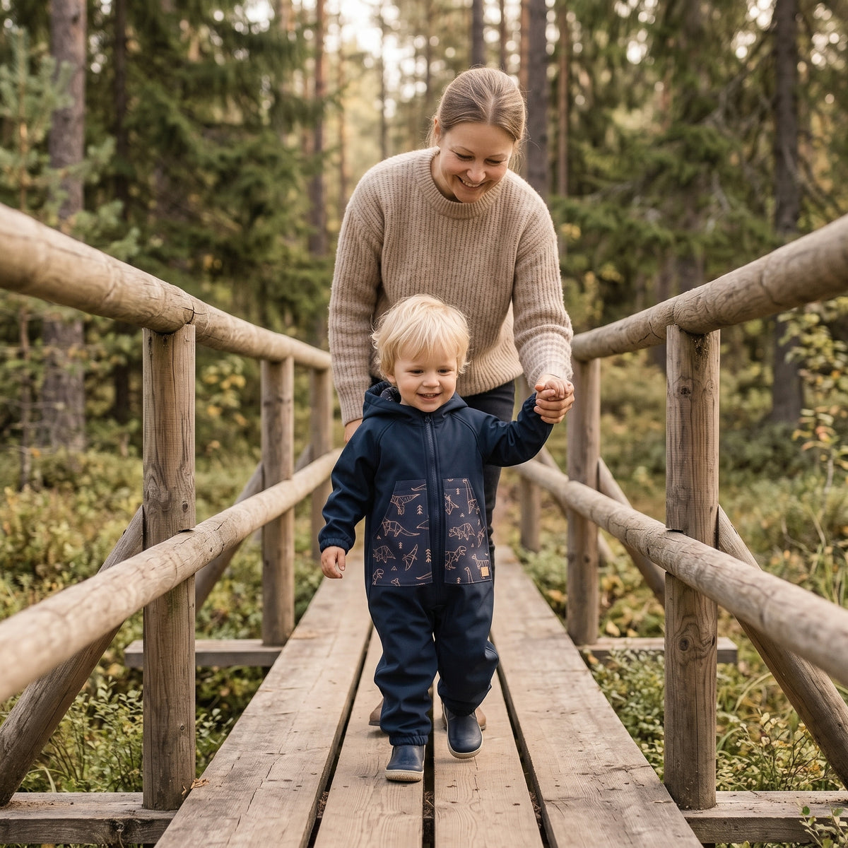 Monkey Mum® Softshell-Overall mit Membran – Dinosaurierhimmel - Gr. 98/104, 110/116