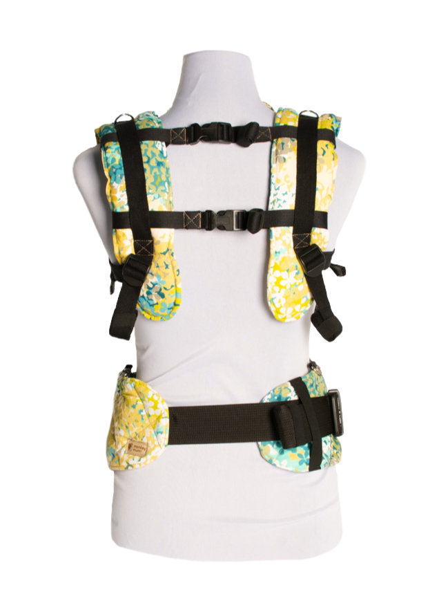 Monkey Mum® Ergonomische mitwachsende Trage Carrie - Blühende Wiese