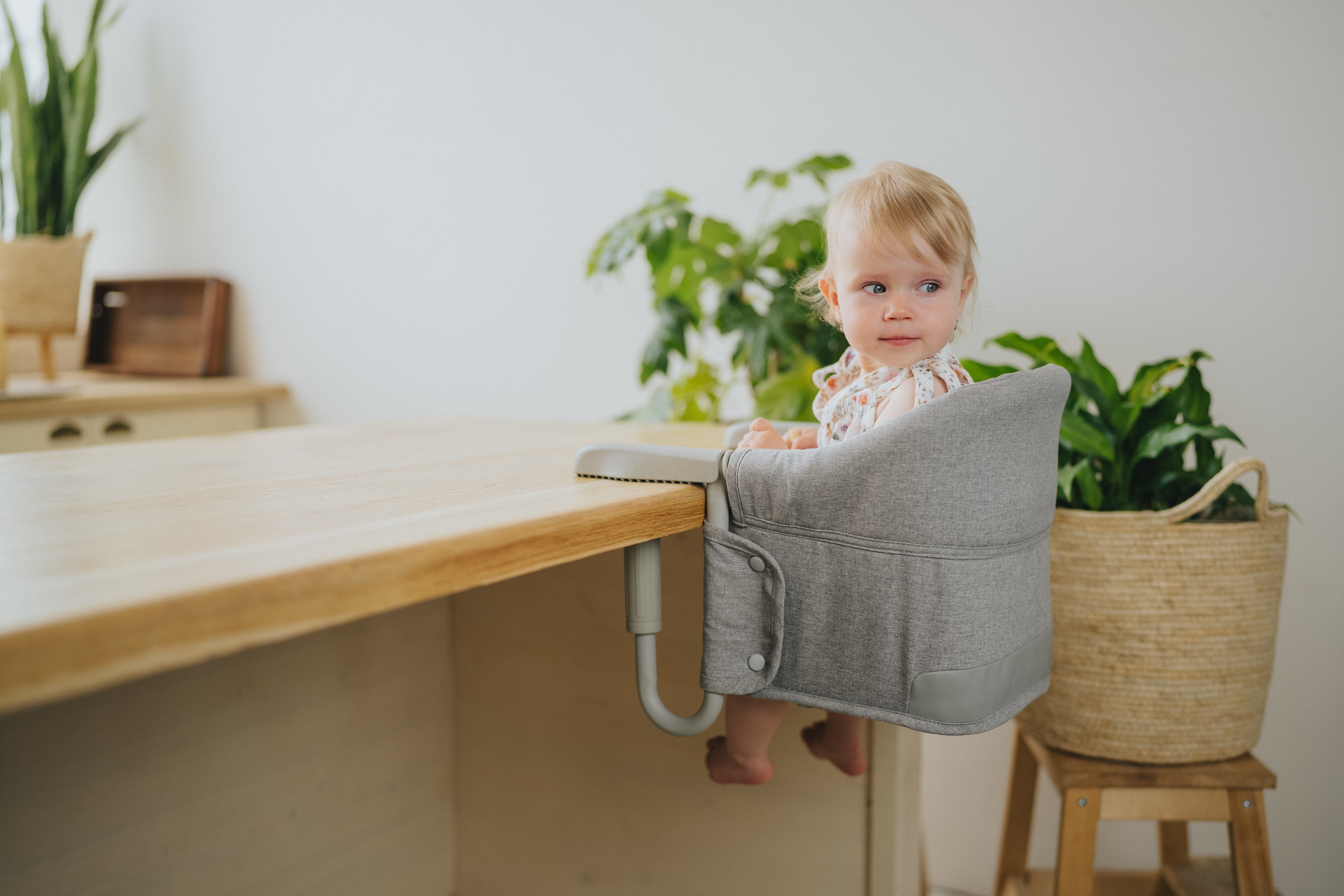 Reise-Hochstuhl Monkey Mum® - grau