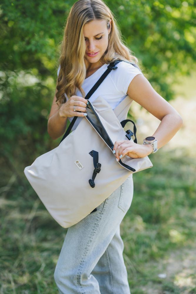 Monkey Mum® Integrierter Softshell-Rucksack für die Trage Carrie - Safari-Tour