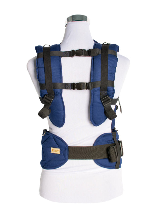 Monkey Mum® Ergonomische mitwachsende Trage Carrie - Marineblau