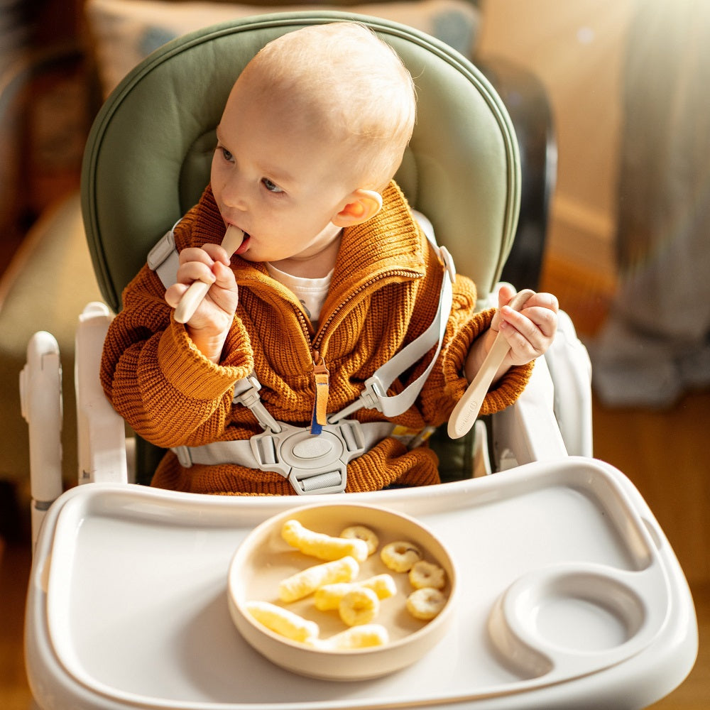 PETITE&MARS Sitzbezug und Tablett für den Gusto Mature Olive Hochstuhl