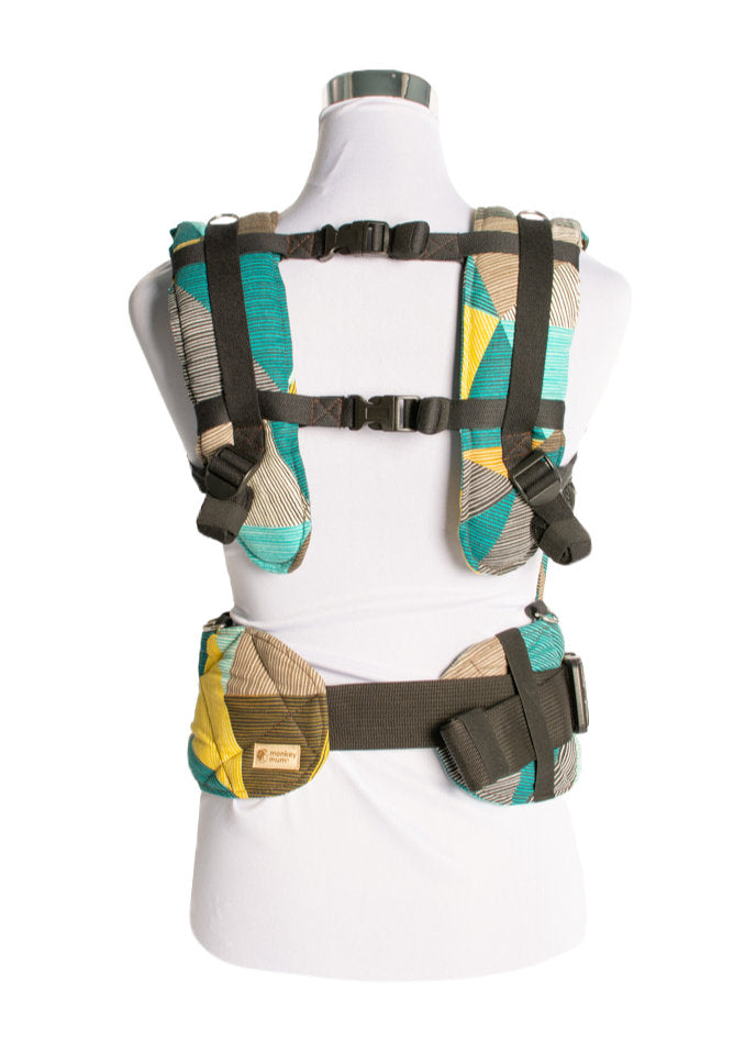Monkey Mum® Ergonomische mitwachsende Trage Carrie - Charme der Geometrie