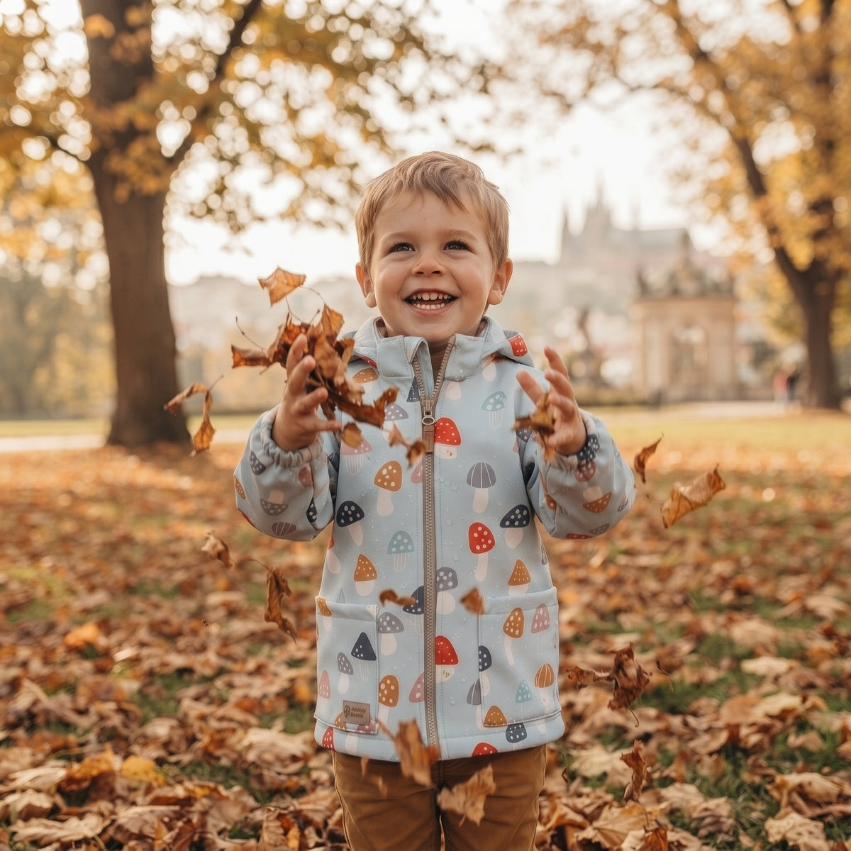 Kinder-Softshelljacke mit Membran Monkey Mum® - Bunte Fliegenpilze
