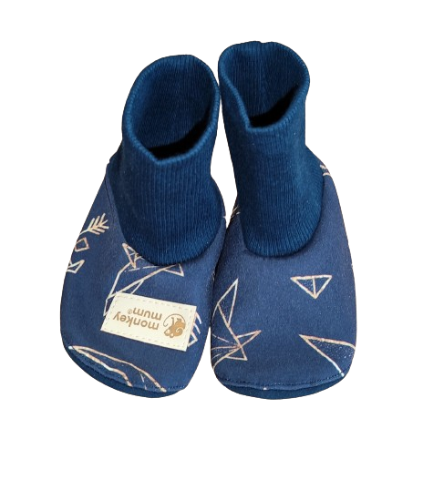 Monkey Mum® Softshell-Schühchen mit Membran - Dinosauriersternbilder