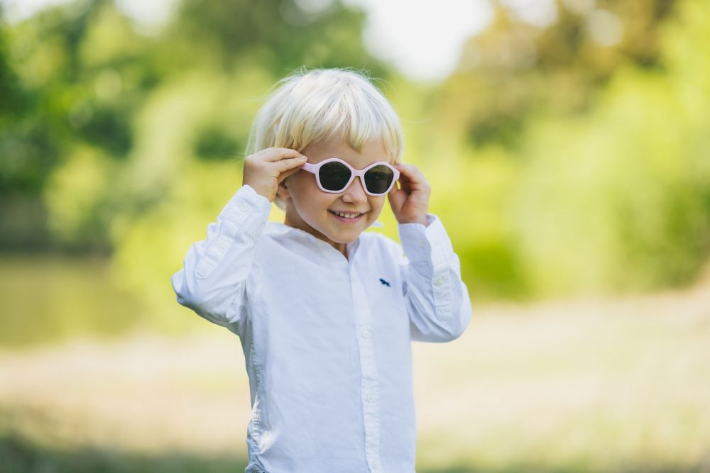 Kinder-Sonnenbrille Monkey Mum® - Panda-Blick - in mehreren Farben